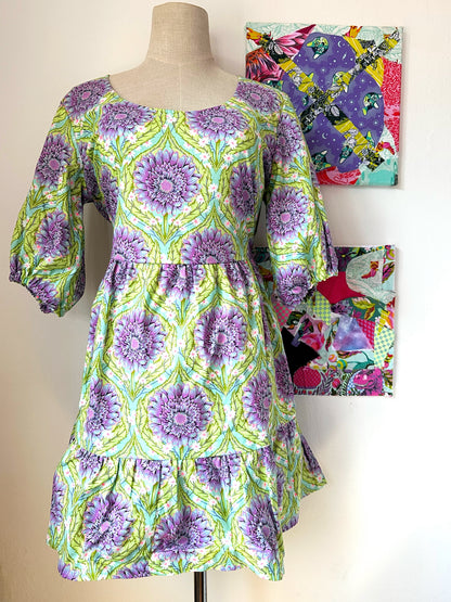 Debbi Dress (Daisy)